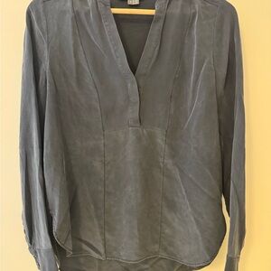 Vince V-Neck charcoal silk top S EUC